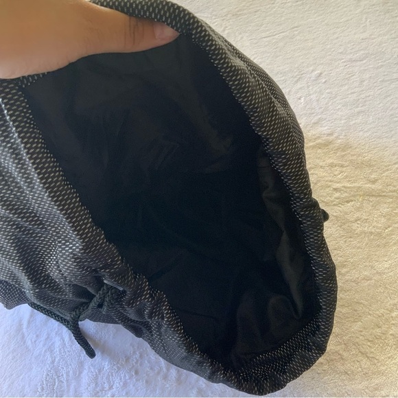 VICTORIA'S Secret Mesh drawstring backpack - Picture 3 of 3